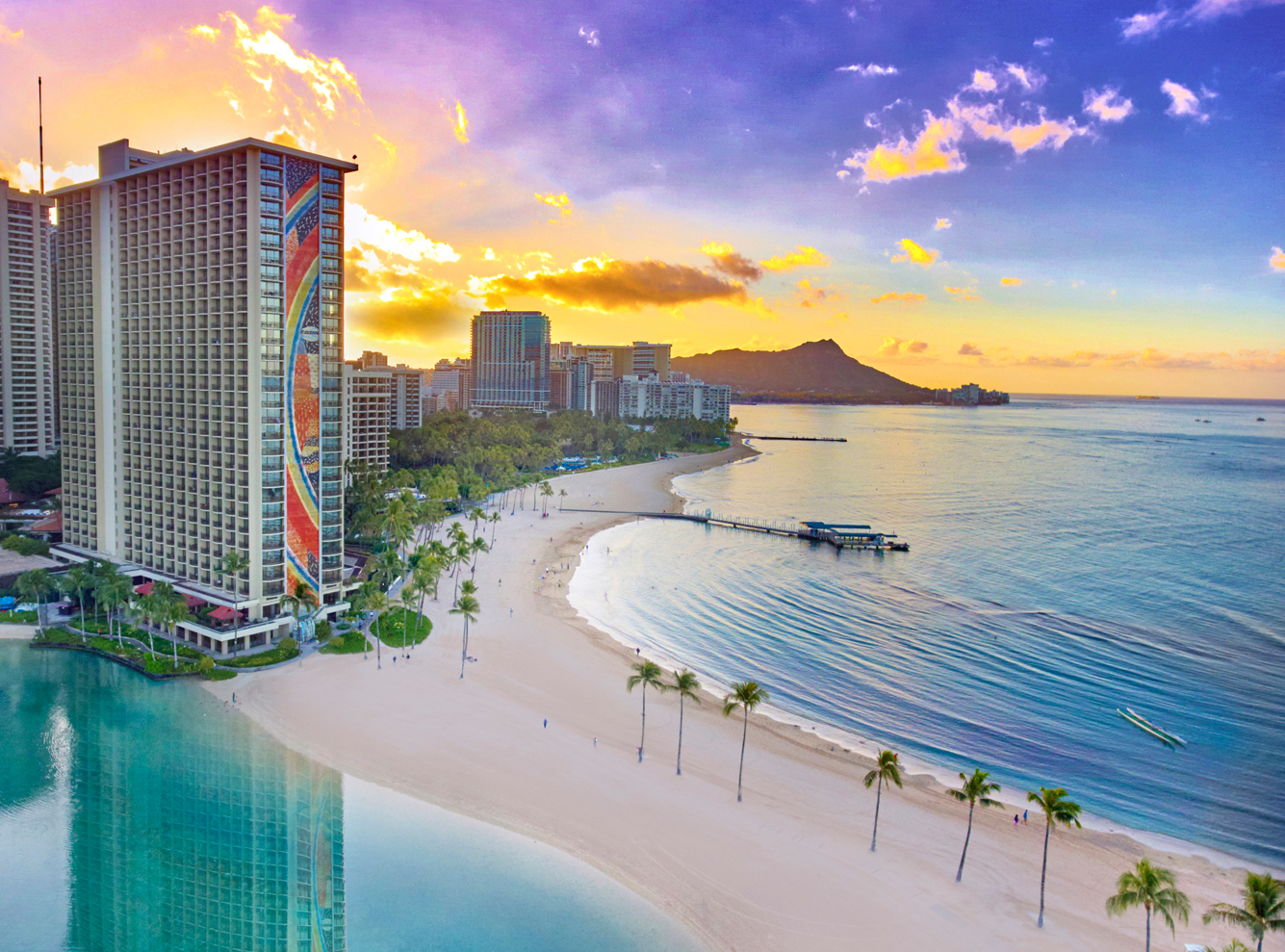 Hilton Hawaiian Village® Waikiki Beach Resort Tapa Pool Cabanas - Waikiki  Beach Activities - We deliver the experience
