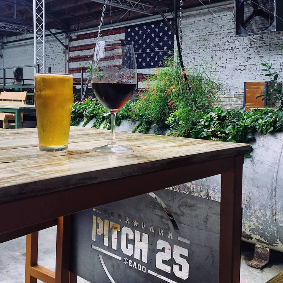 Pitch 25 Beer Park | Nightlife in Houston, TX 77003