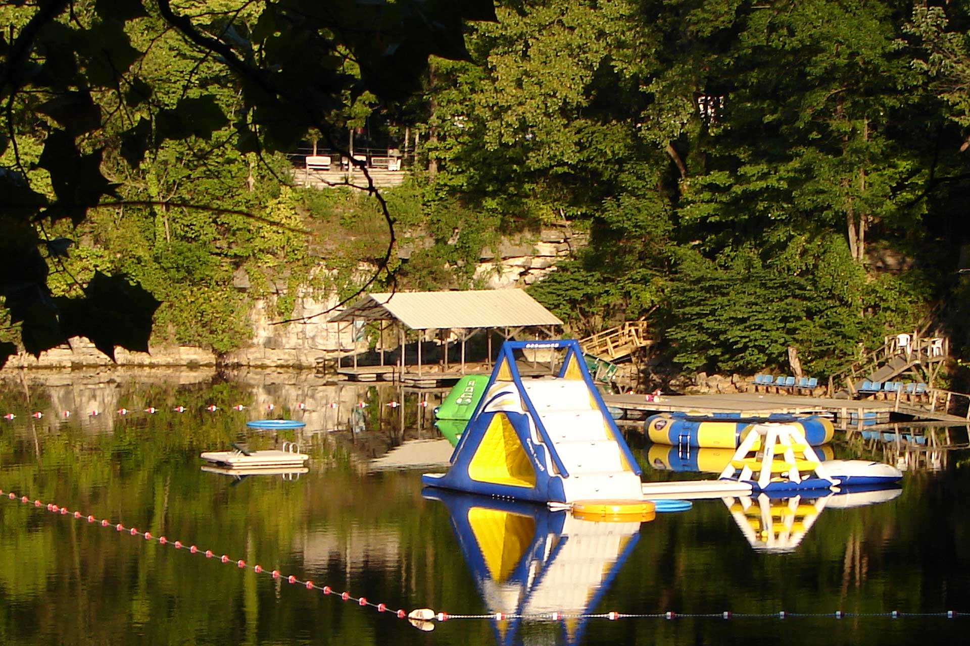 PADDOCK PARK / HIDING PLACE FOR 〜 Hidden Paradise Campground Inflatables