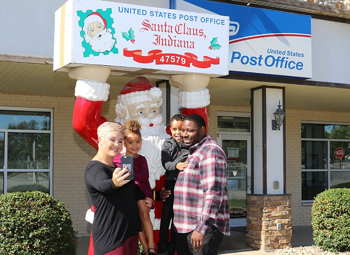 santa post office