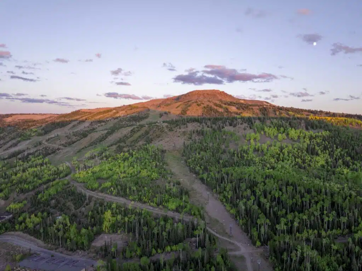 Sunset Scenic Lift Rides