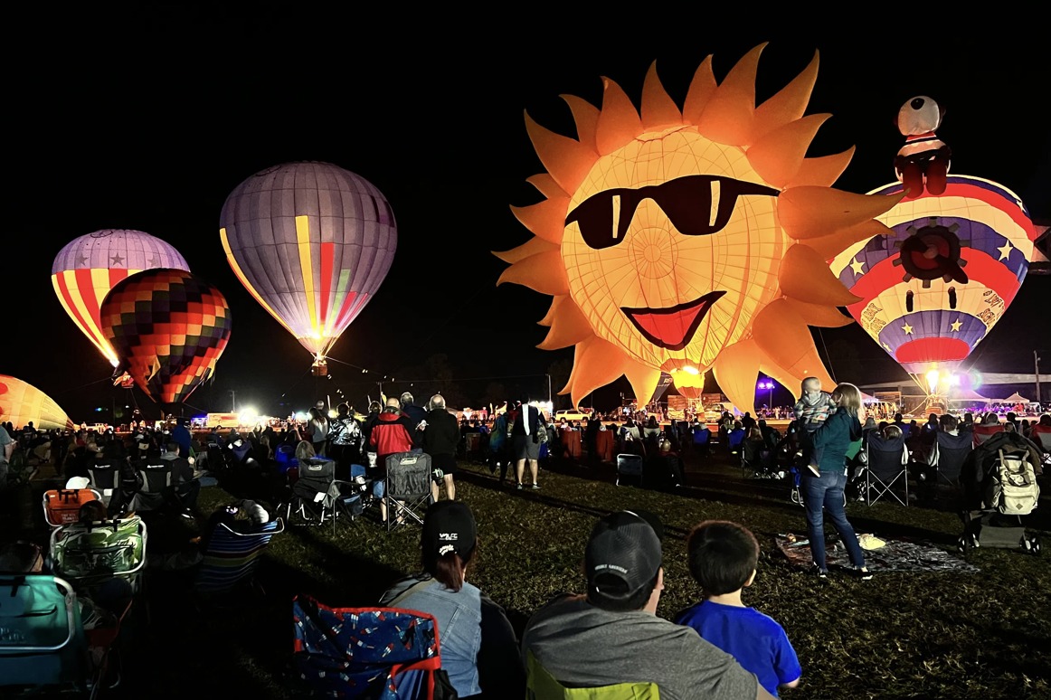 The Balloon Glow Laser Show