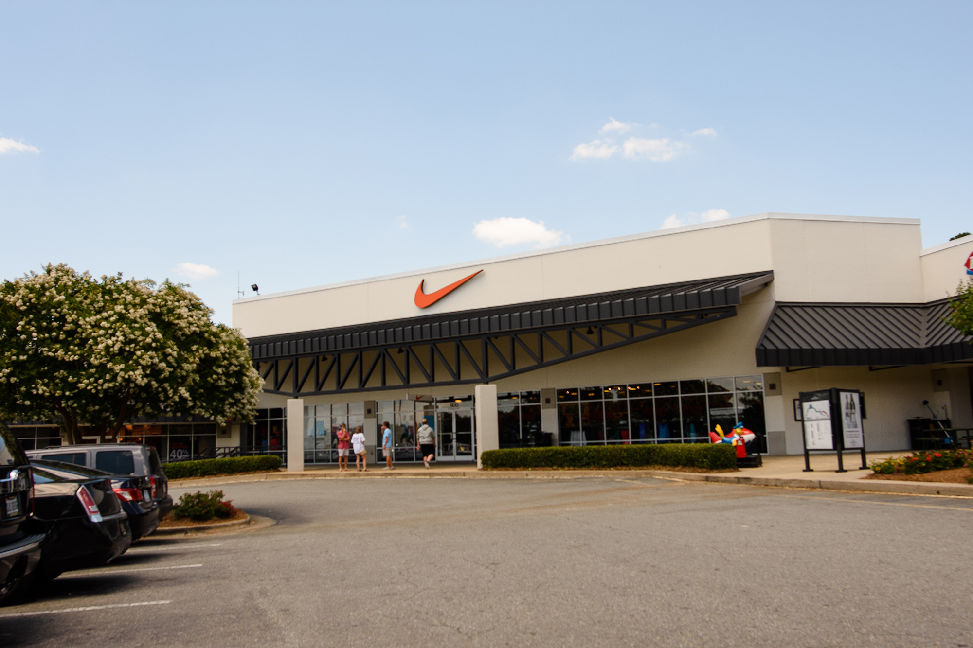 nike factory outlet smith street