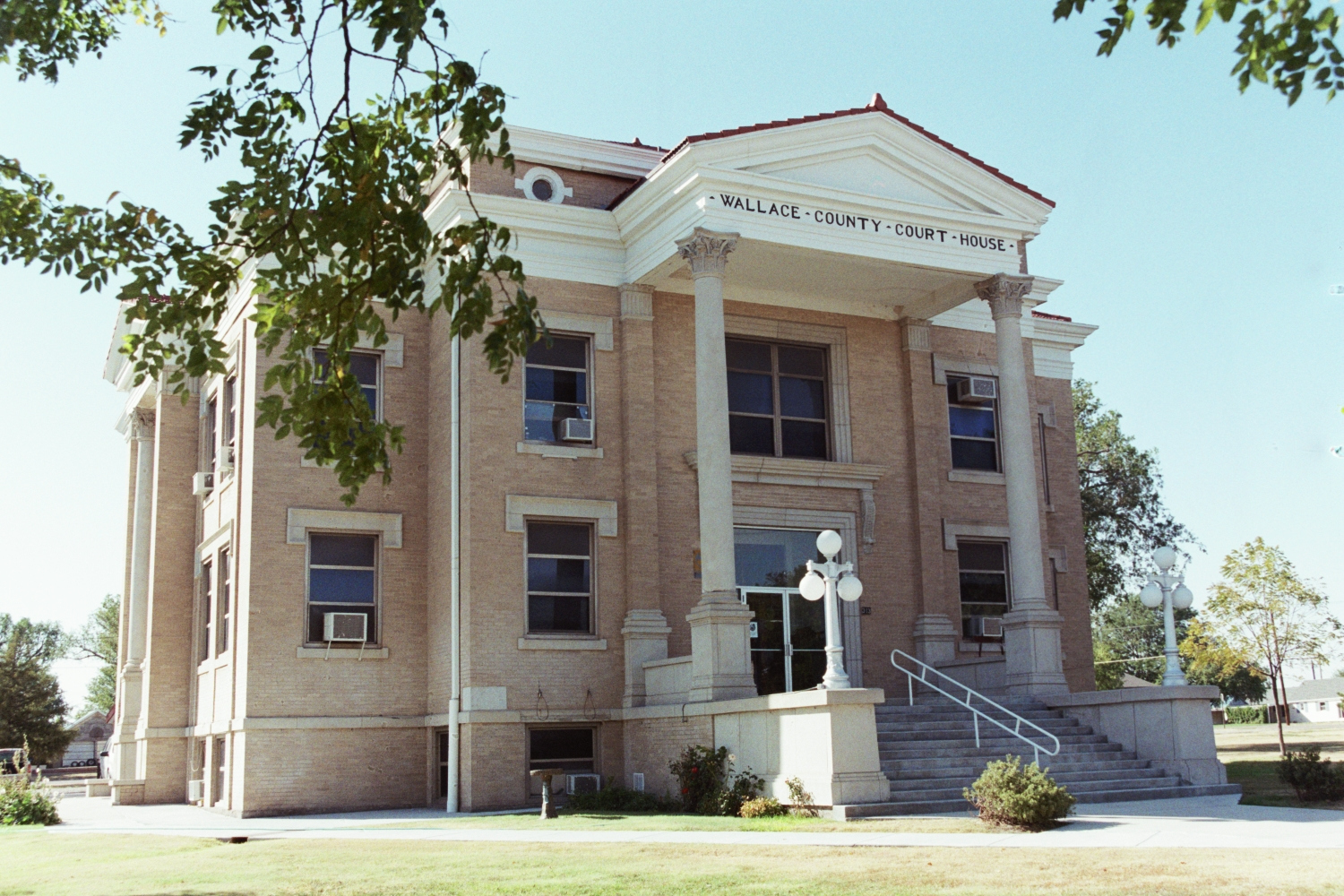 Wallace County Courthouse - Sharon Springs KS, 67758
