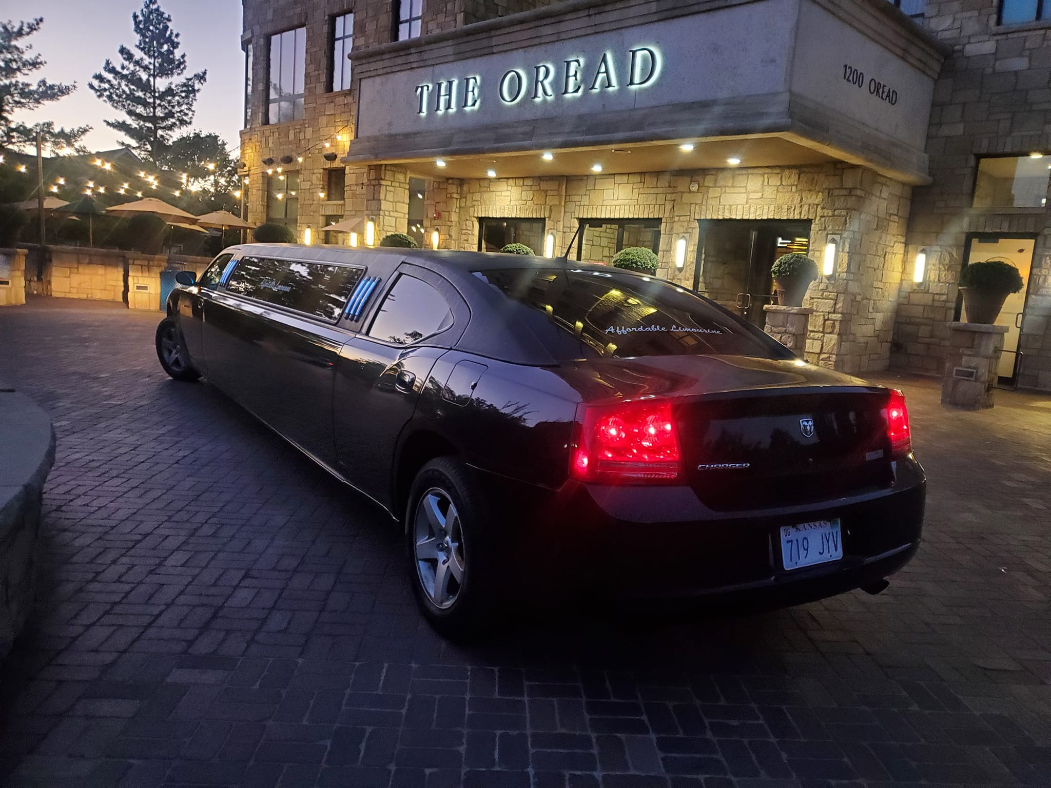 Affordable Limo - Lawrence KS, 66044