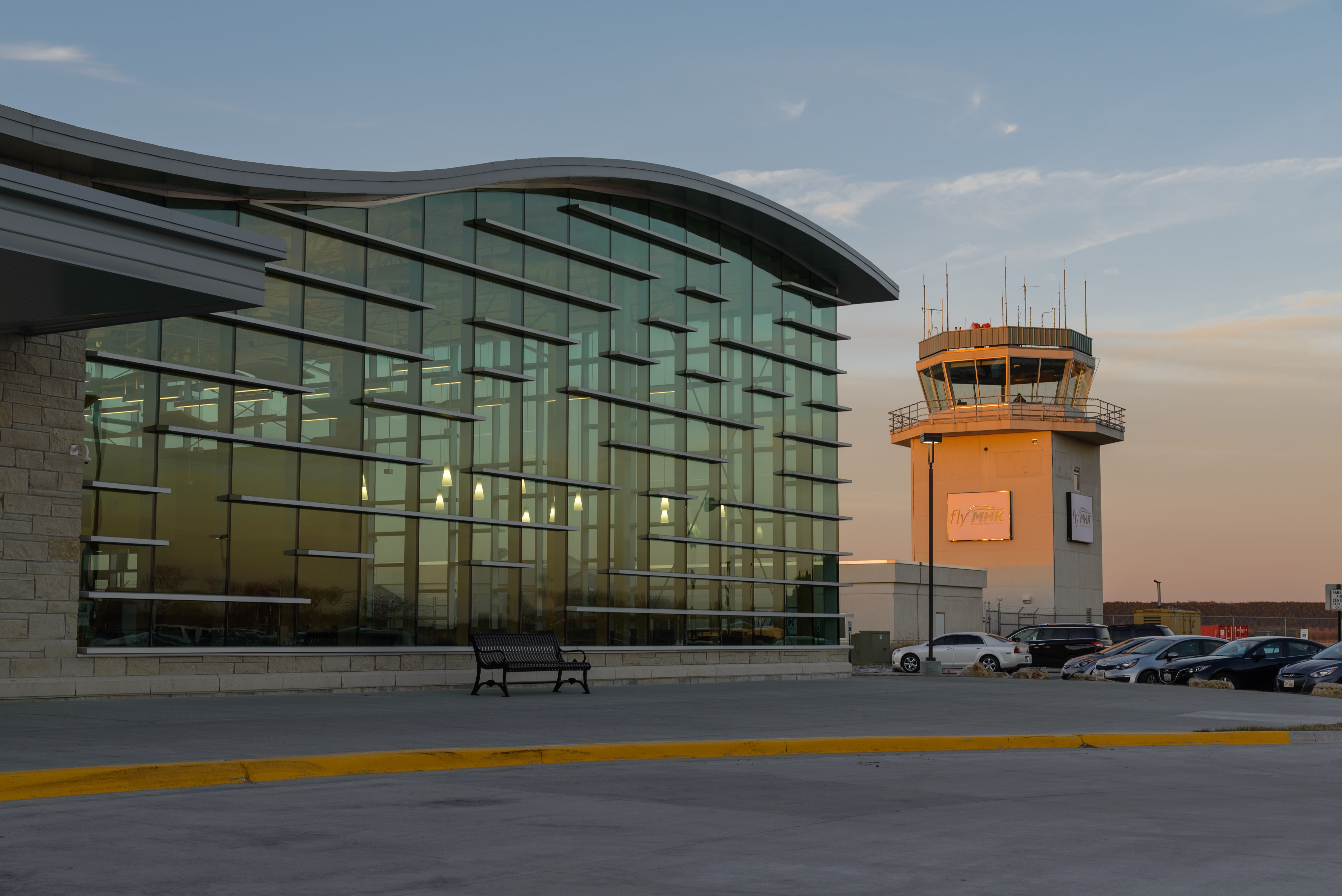 Manhattan Regional Airport - Manhattan KS, 66502