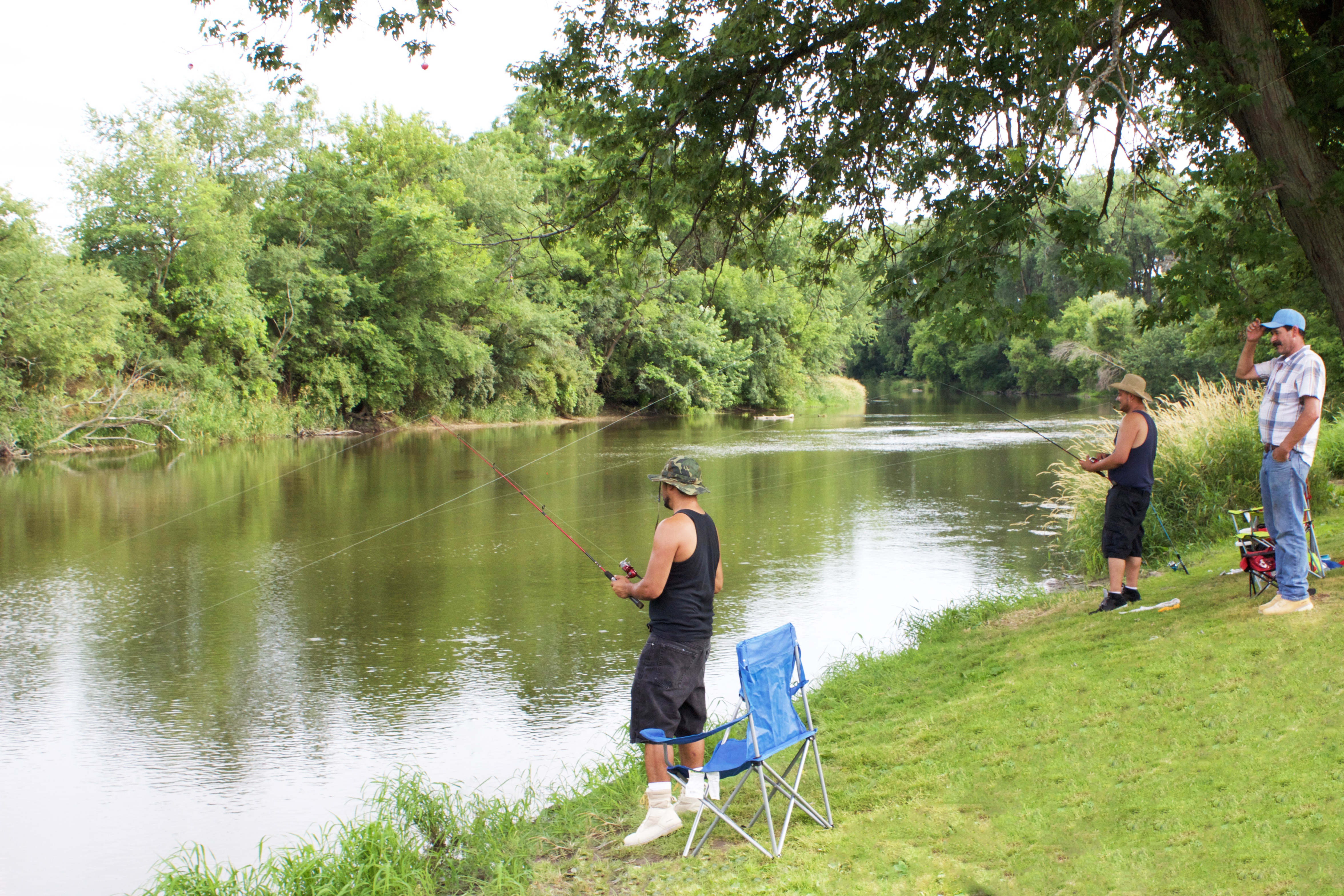 riverside fishing - Playground