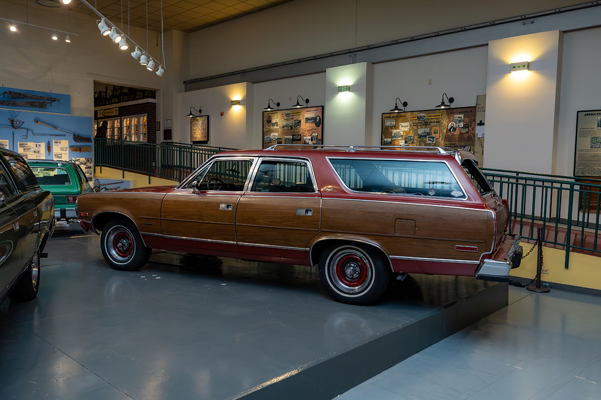 Wagons Away Exhibit | Kenosha, WI