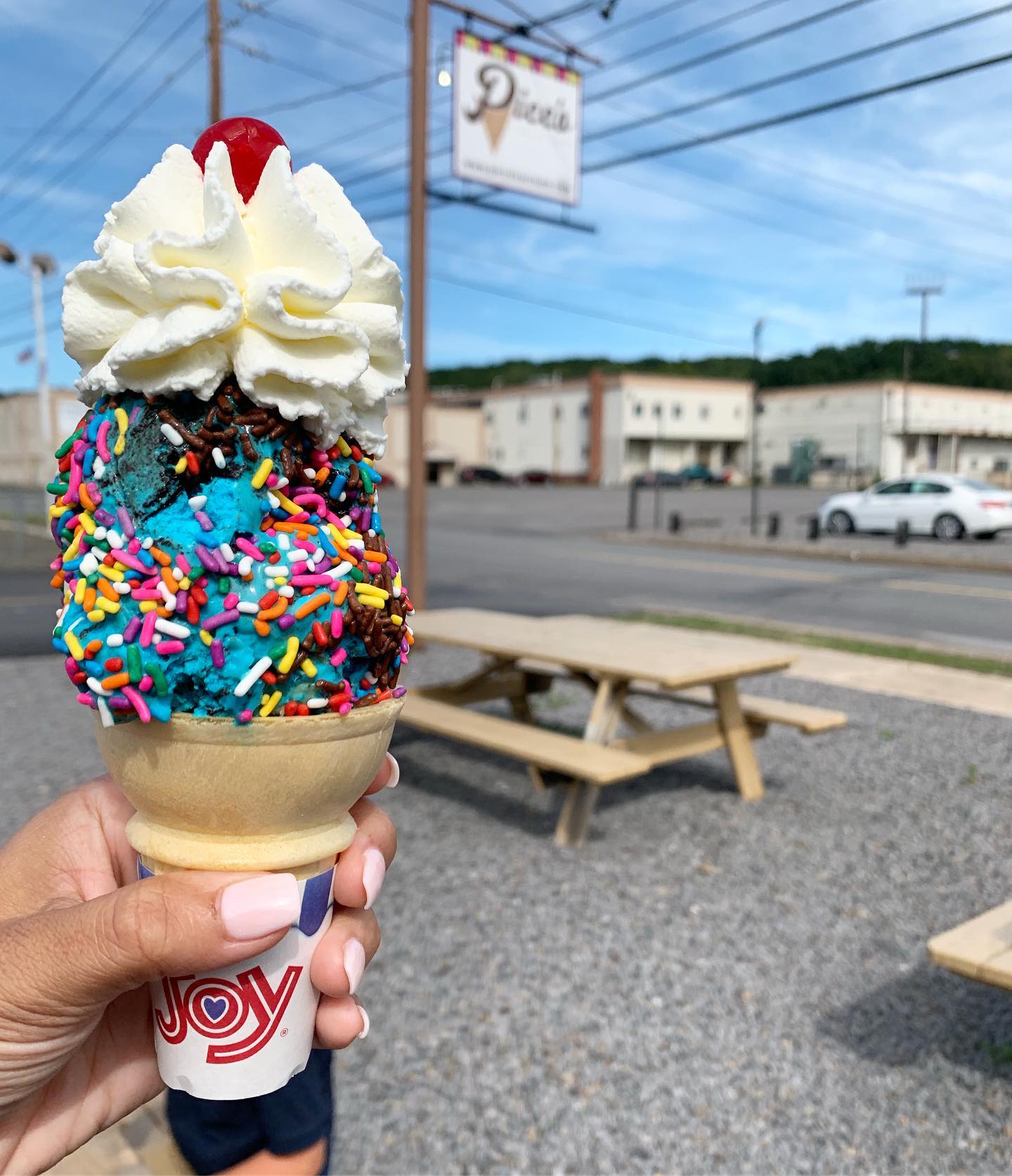 70510506_2932231010126243_6739