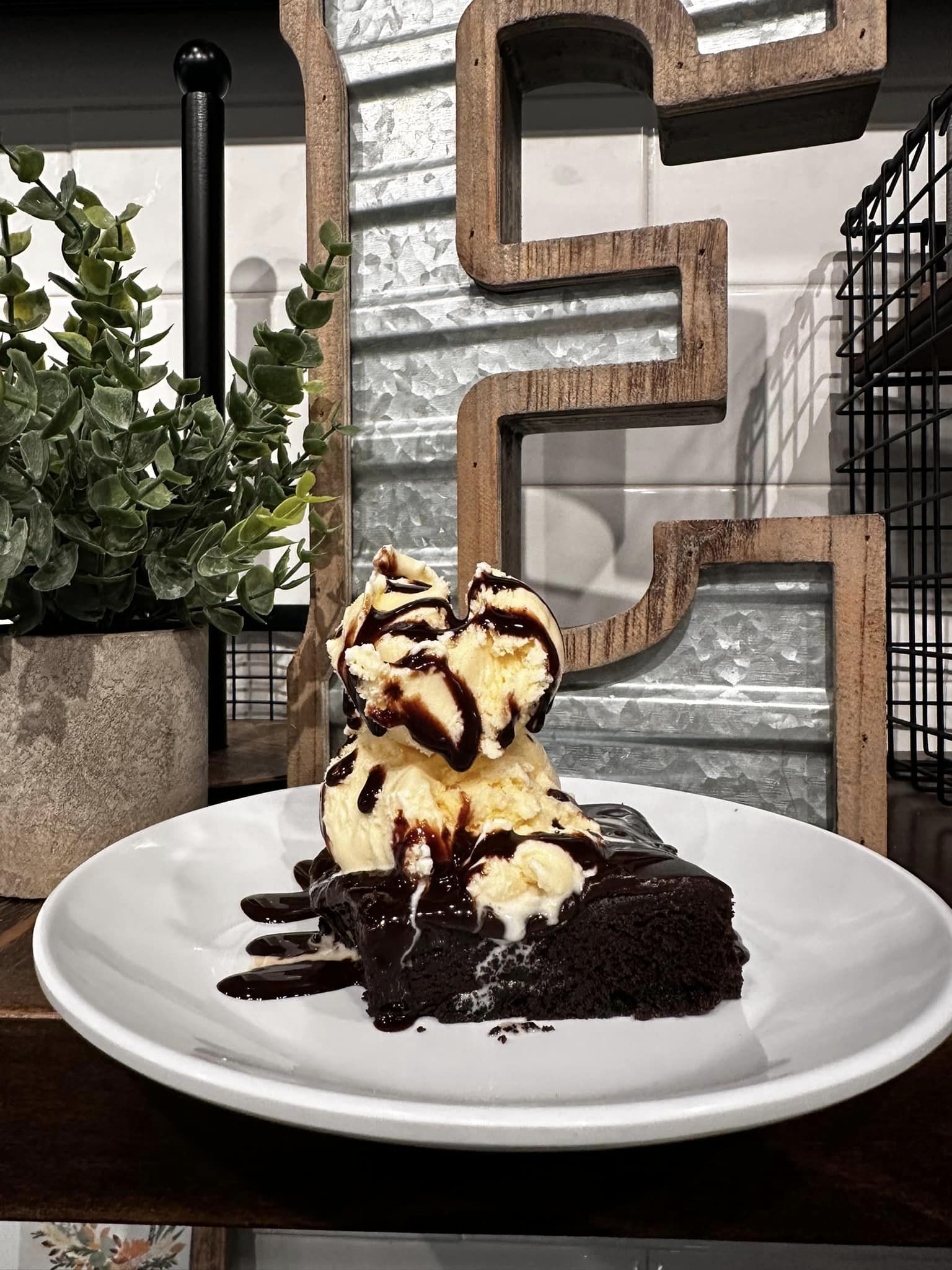 Big E's Kitchen | Sulphur, LA