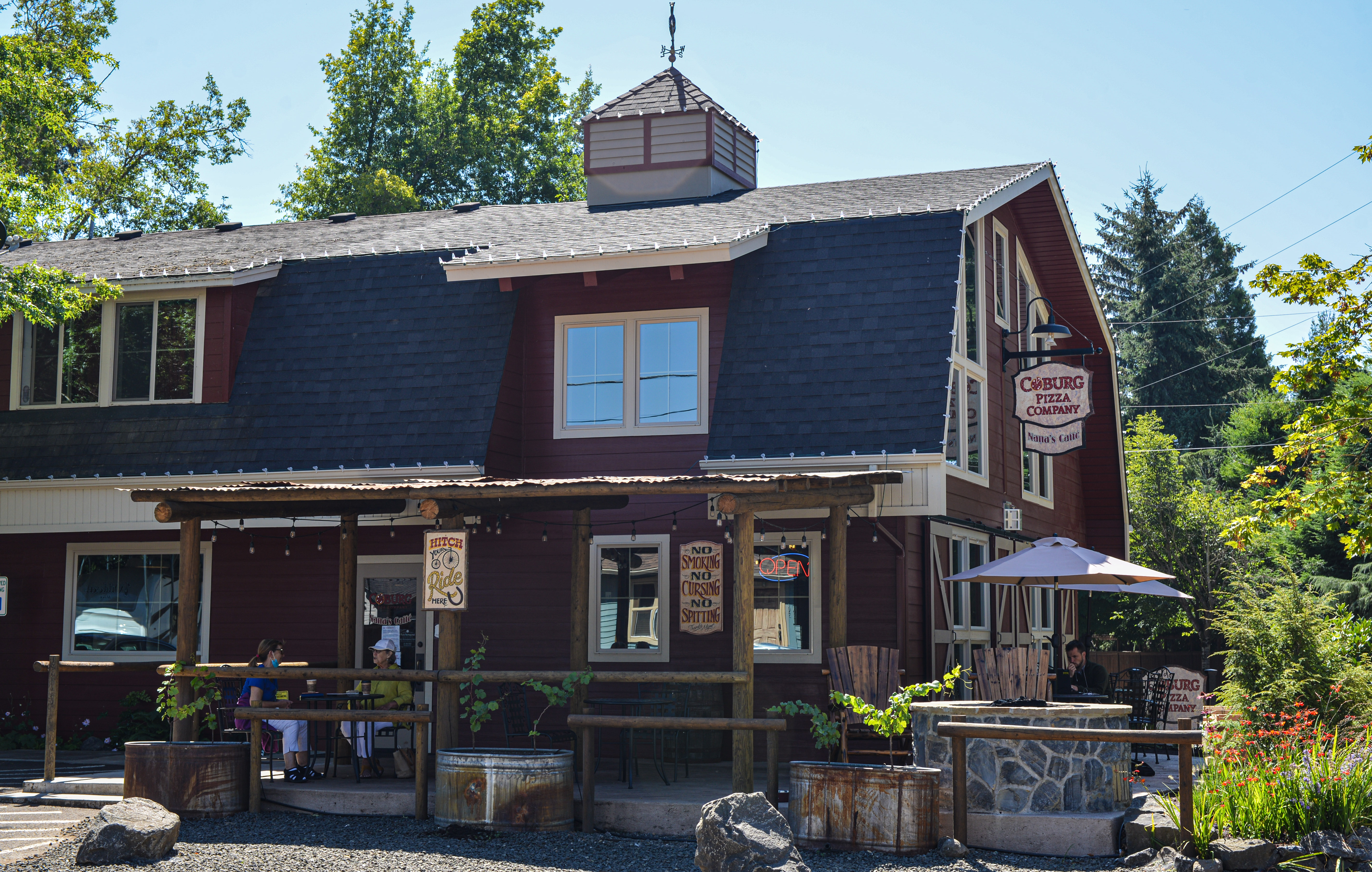 Coburg Pizza Company - Pizza restaurant in Eugene, OR