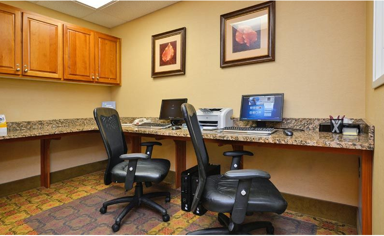 Comfort Suites Eugene