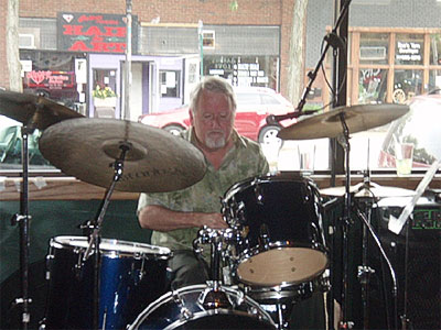 Green Door Blues Bar Grill