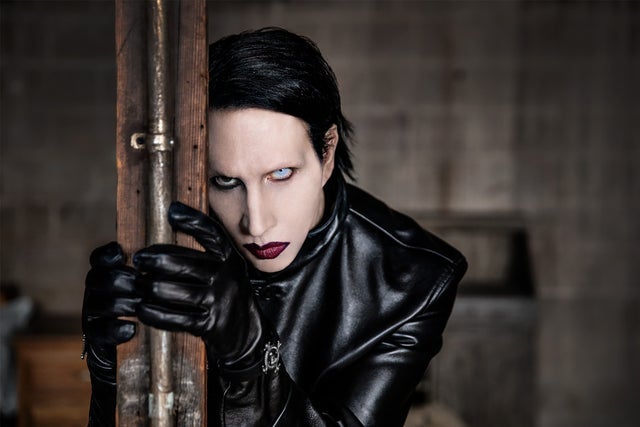 ミュージシャン MARILYN MANSON got violence? Vintage Marilyn Manson Got Violence? Long Sleeve Band Tee