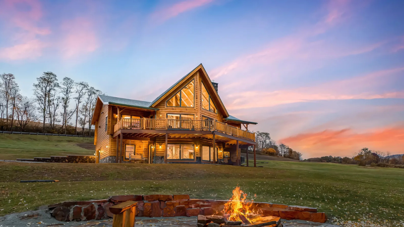 MR-Cabin_90112636-D816-8E03-