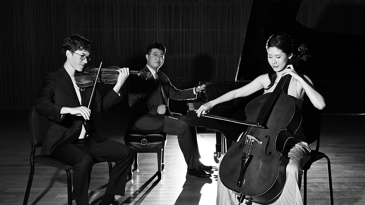 Trio Azura - Lawrence KS, 66045