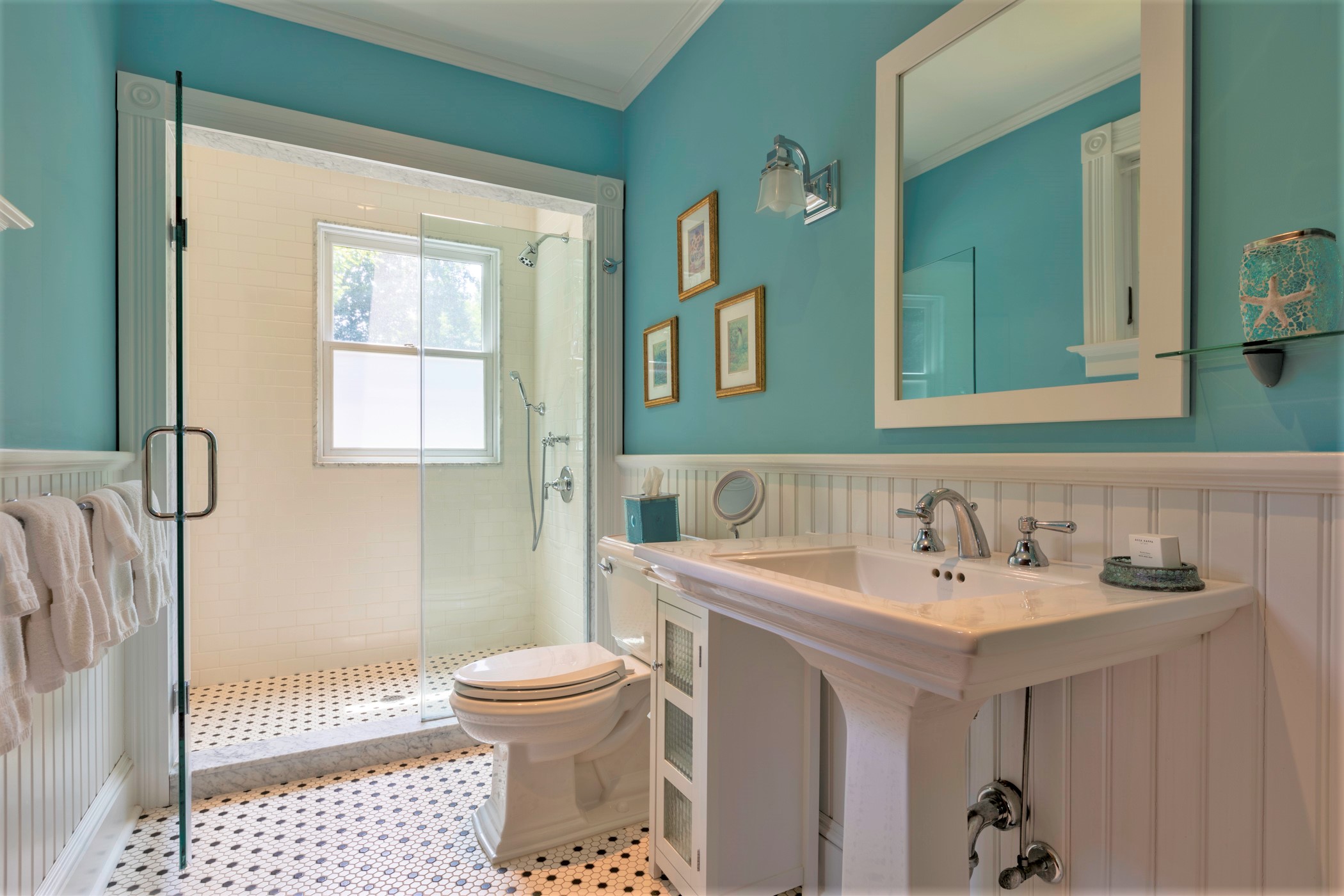 Garden Room bathroom