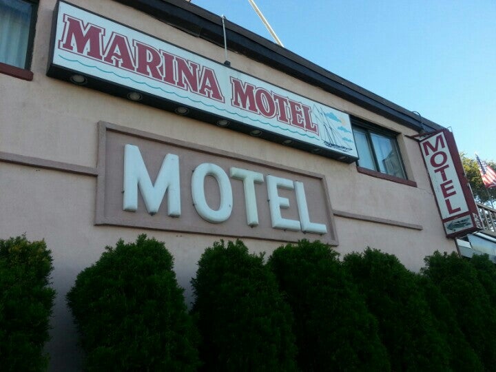 Marina Motel