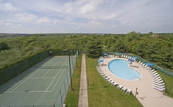 25_Pool.JPG - Outdoor Pool & Tennis Court