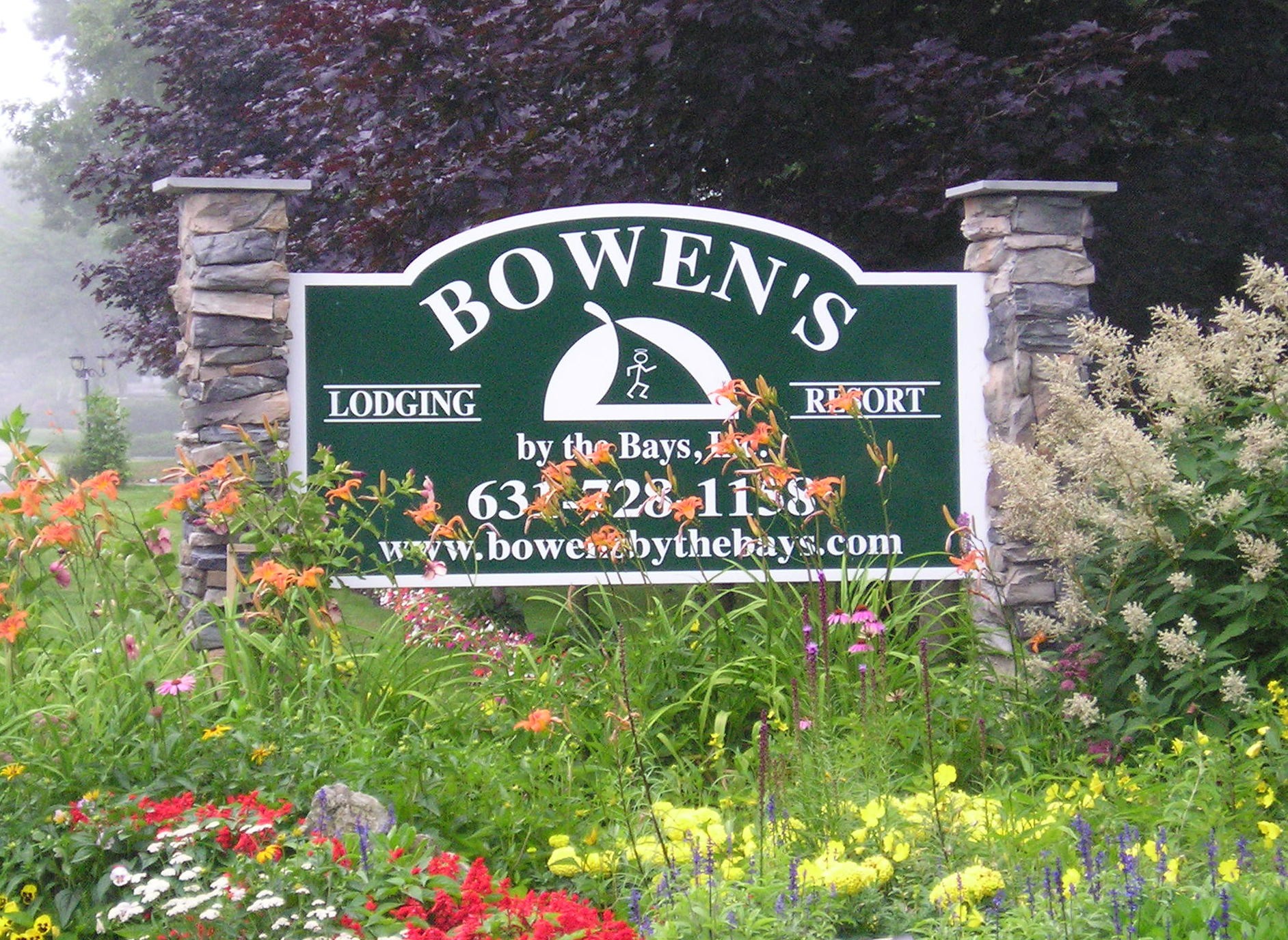 53_242_Bowens front entrance 300dpi.jpg
