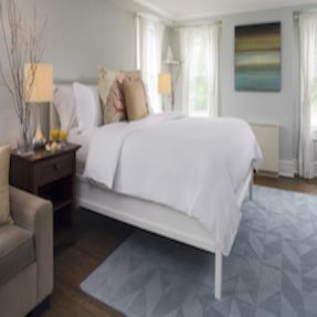 6891_3451.jpg - Guest Room - King Suite