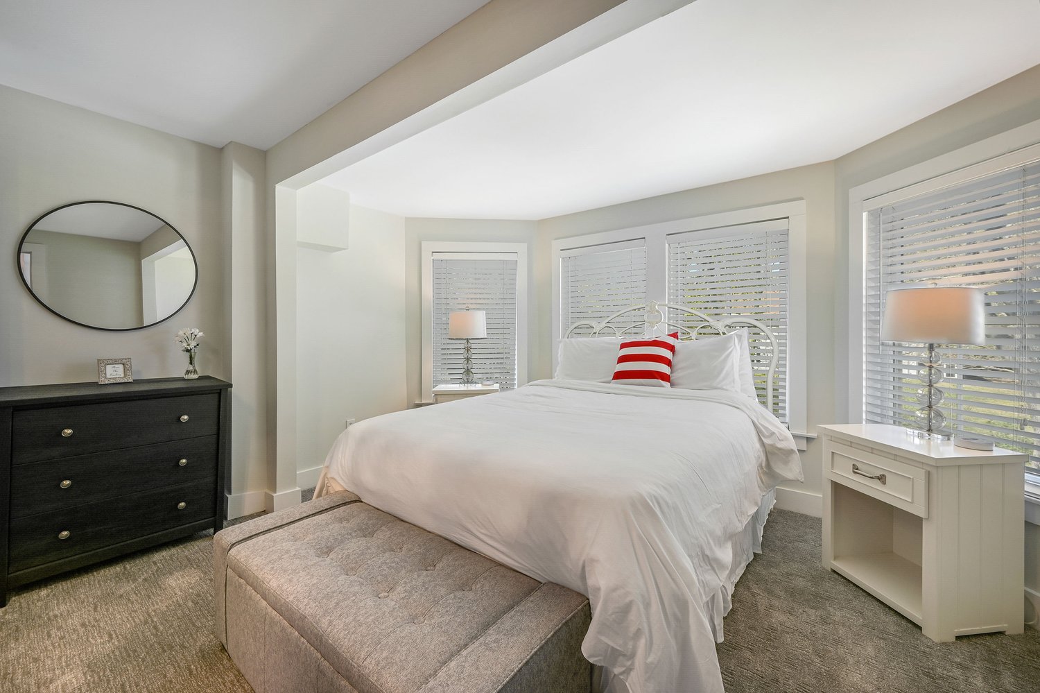 Candelite Inn & Guest House