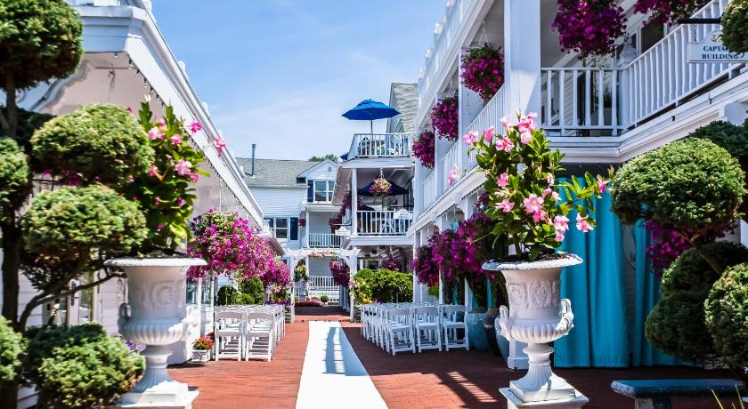 Danfords Hotel & Marina - Danfords Hotel & Marina