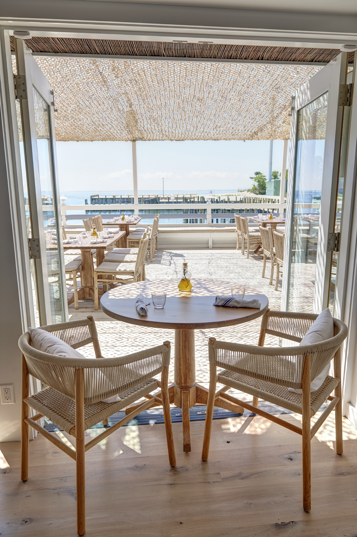 Restaurant dining