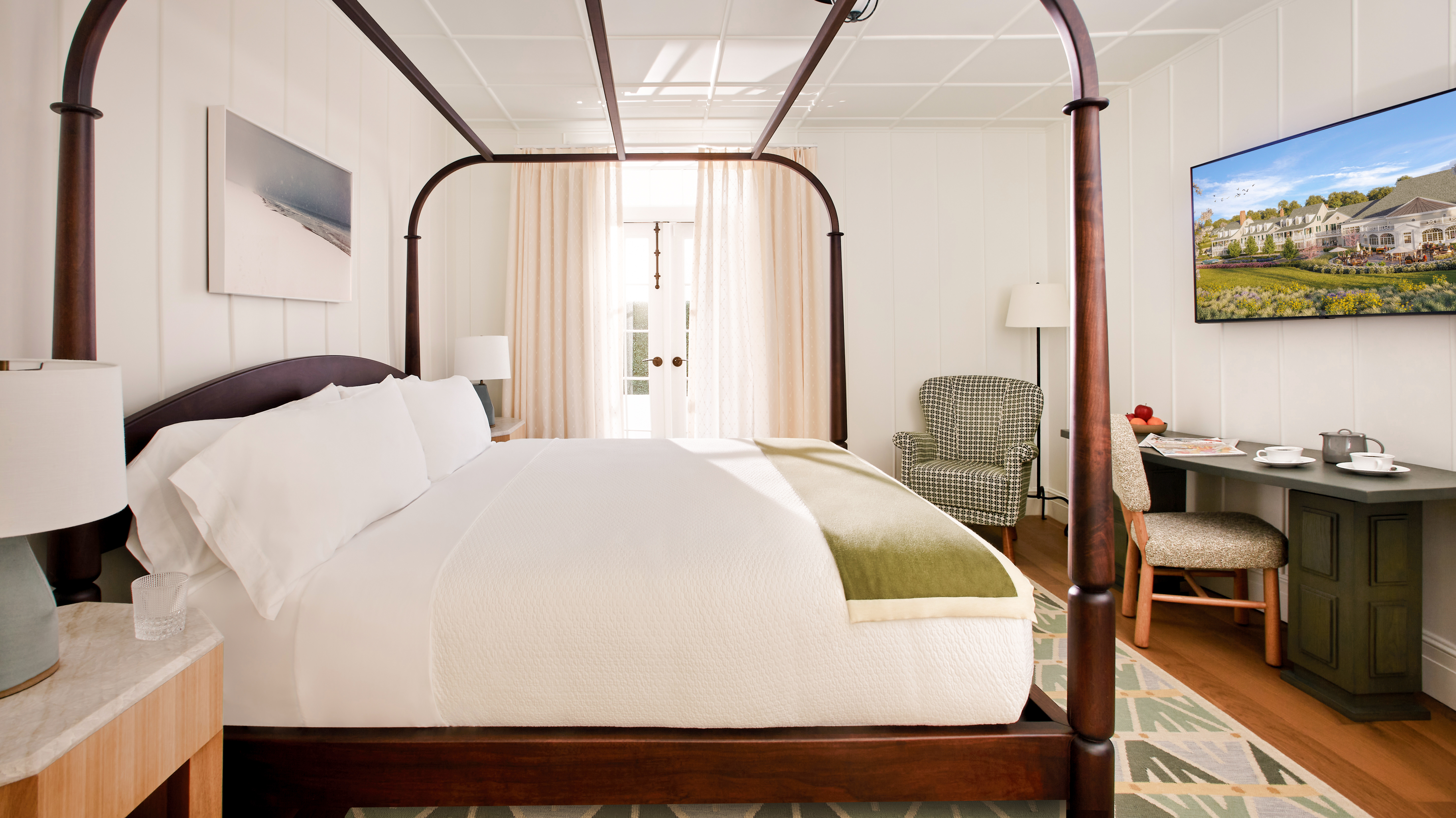 Canoe Place Guest Room