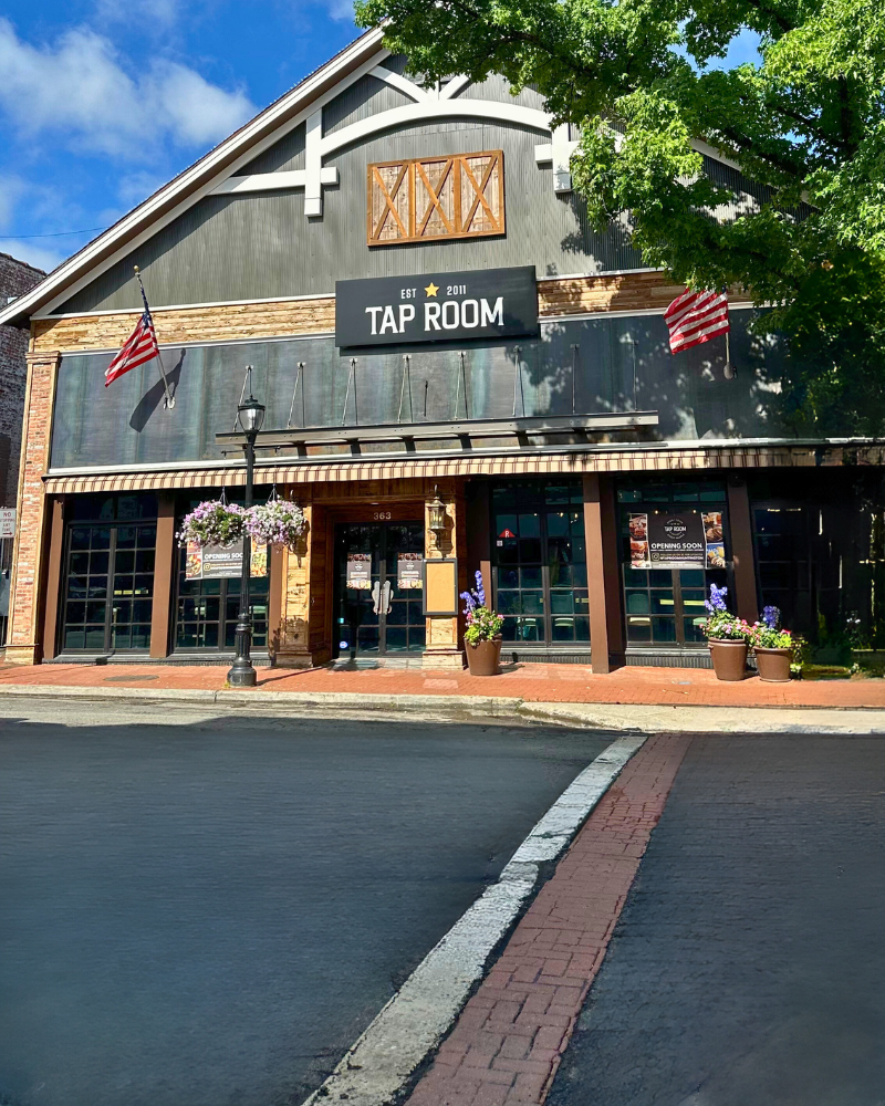 TAP ROOM HUNTINGTON