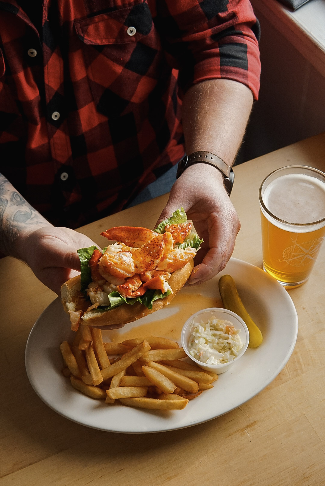LobsterRollHold
