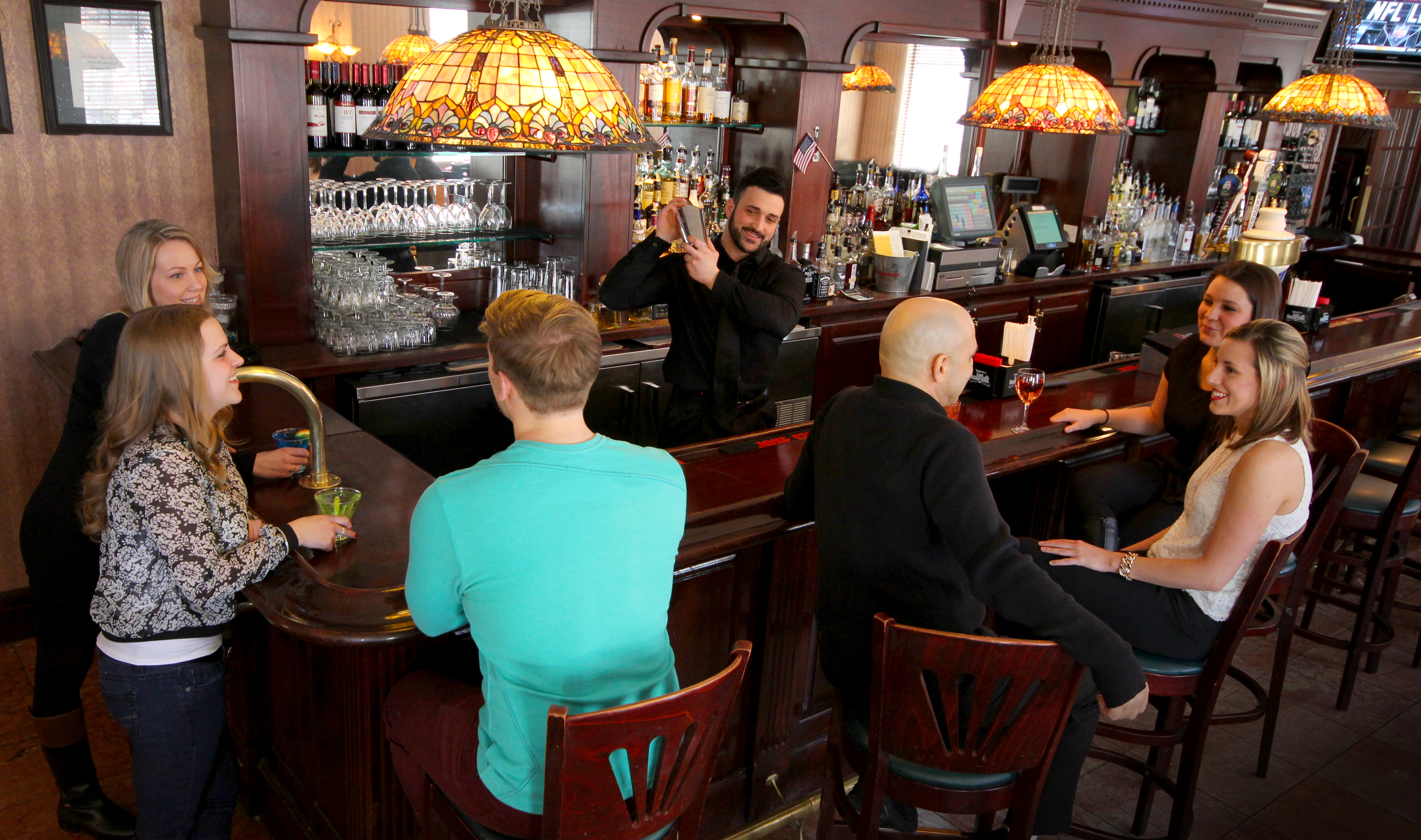 Desmond's Bar