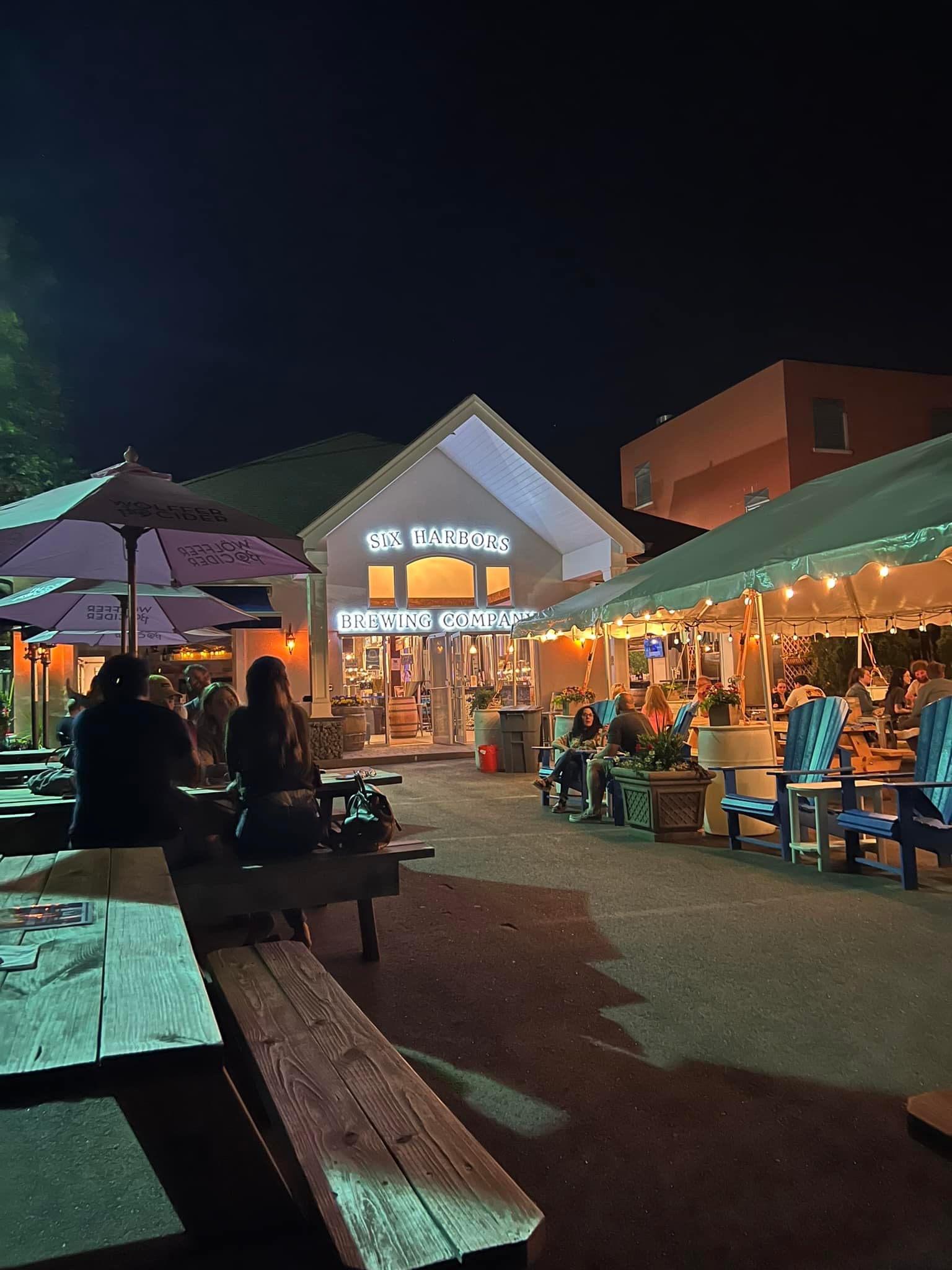 Great outdoor Tent & Picnic tables