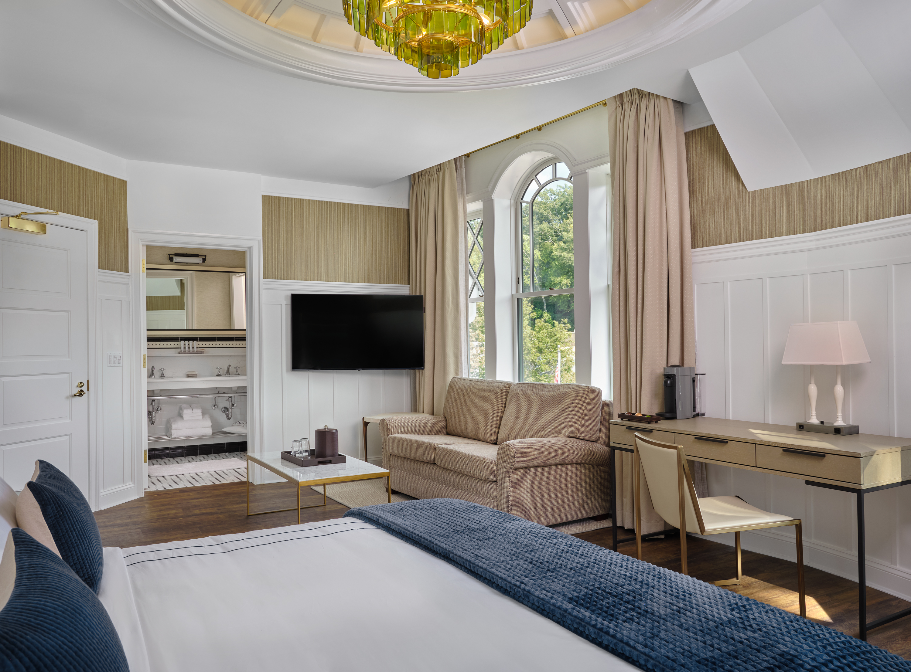 Junior Suite King - Second Design View Two