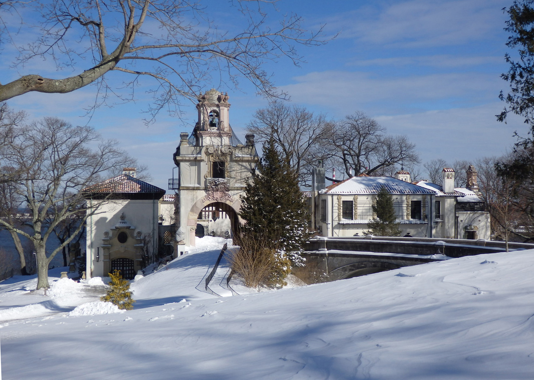 Vanderbilt Mansion, winter