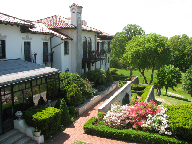 Vanderbilt Mansion terrace