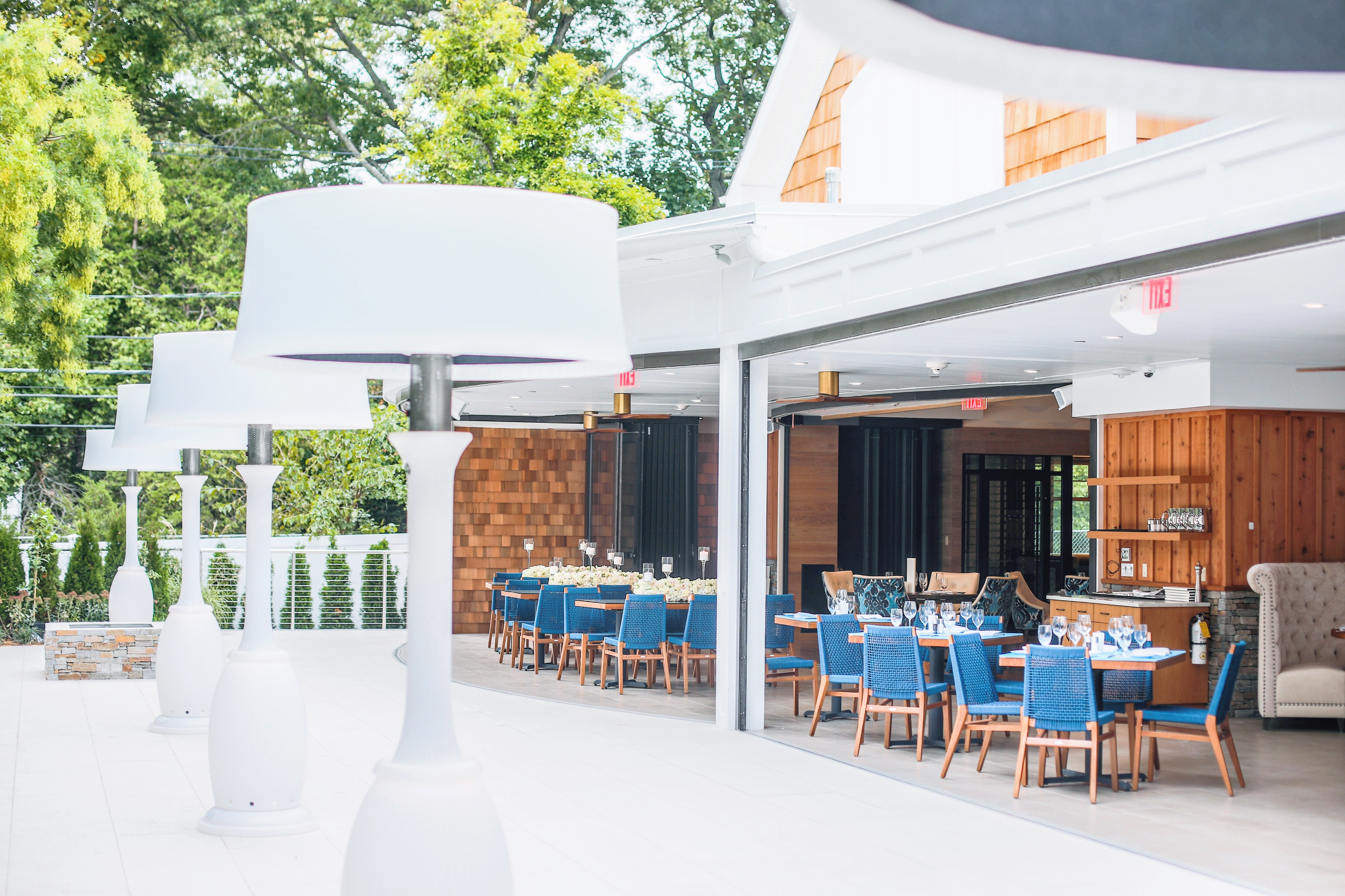 Outdoor dining - Outdoor dining