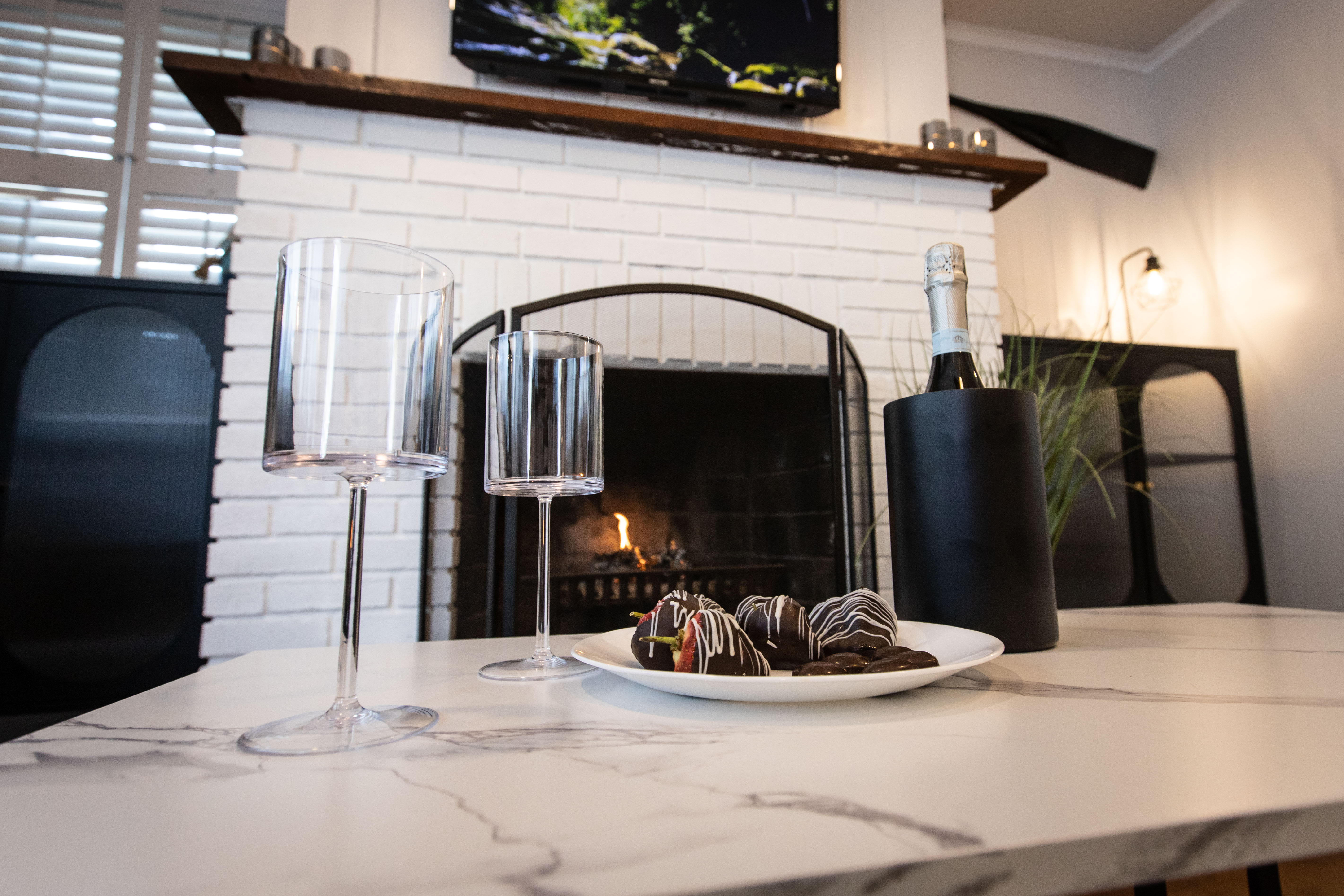 Deluxe King Suite, Fireplace