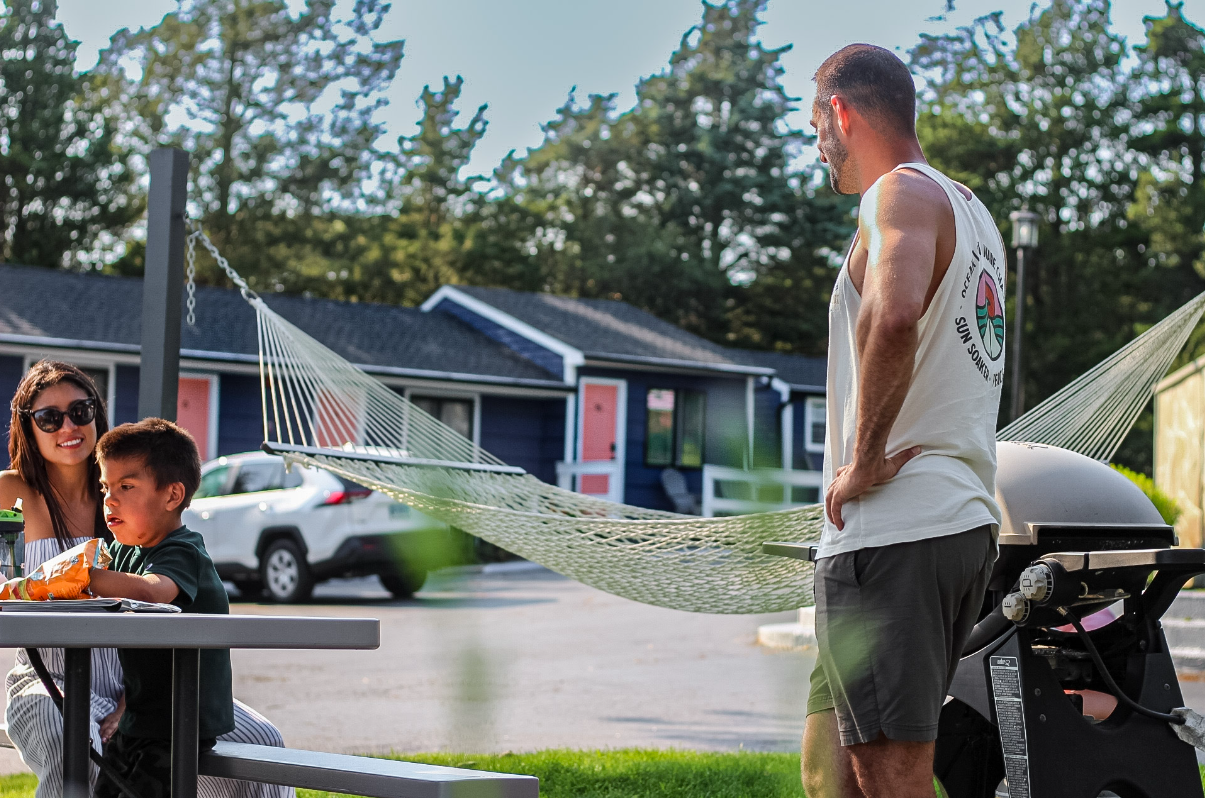Exterior Grounds, BBQ Sites