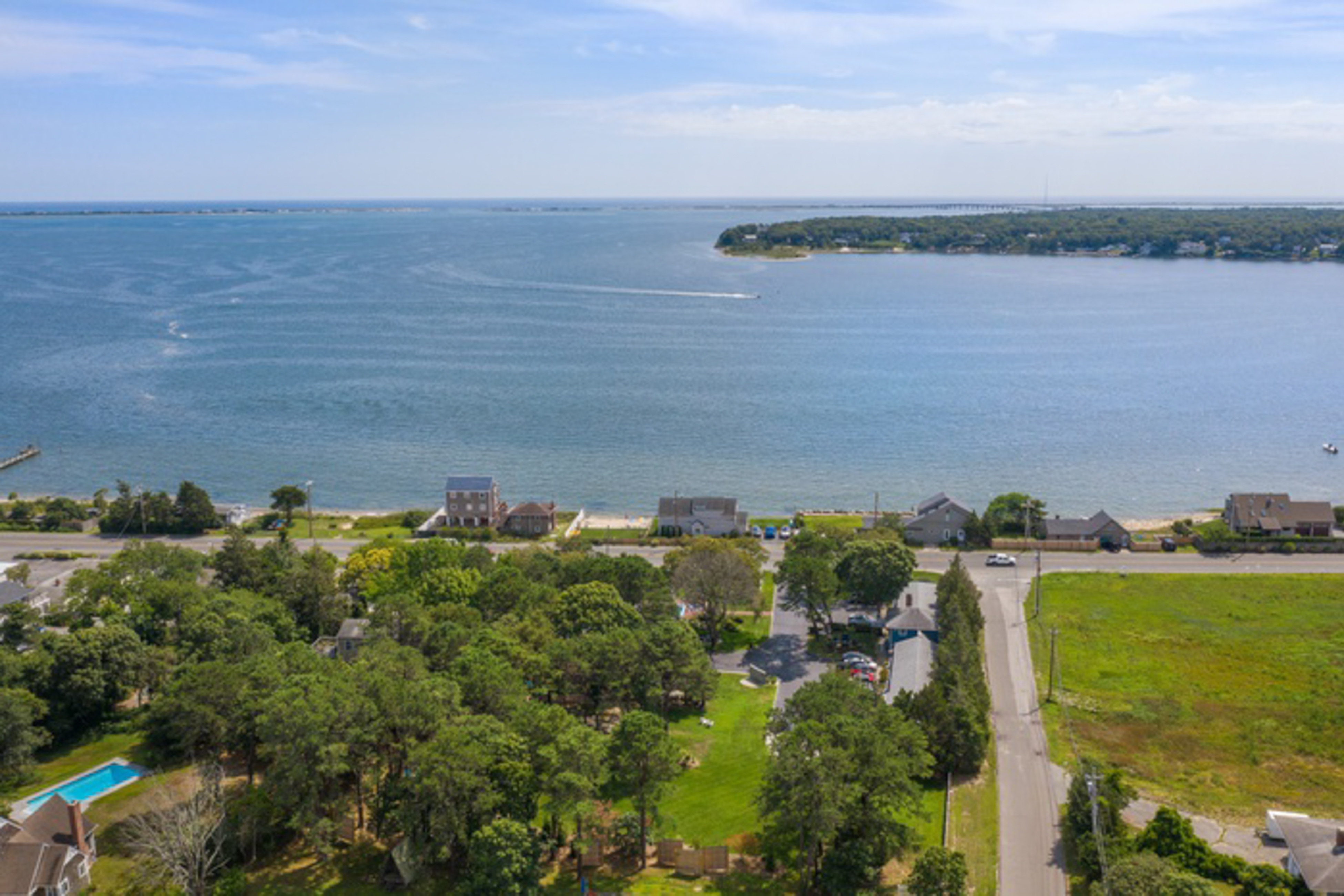 Ocean View Terrace Inn Property w/Shinnecock Bay
