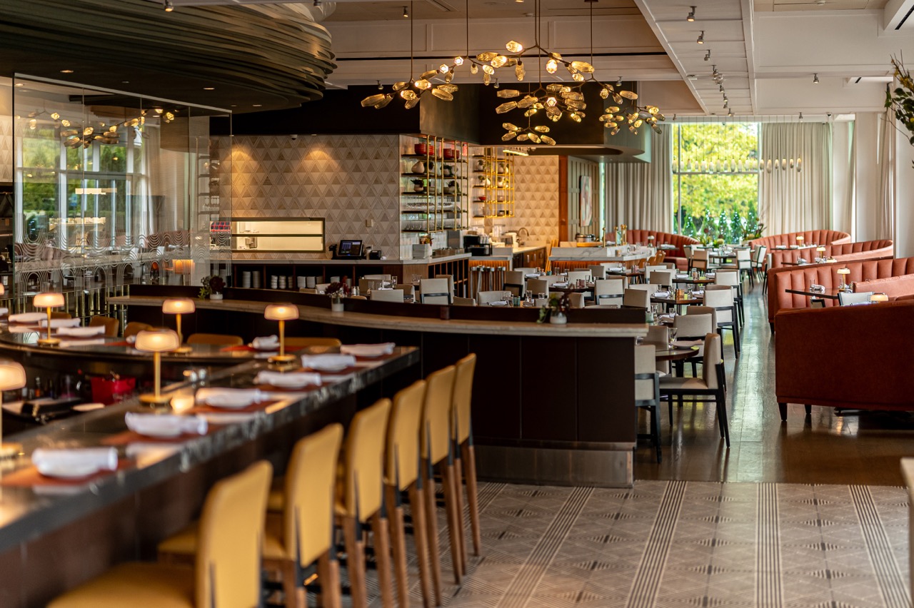 Bar & Lounge - Bar & Lounge at The Halston
