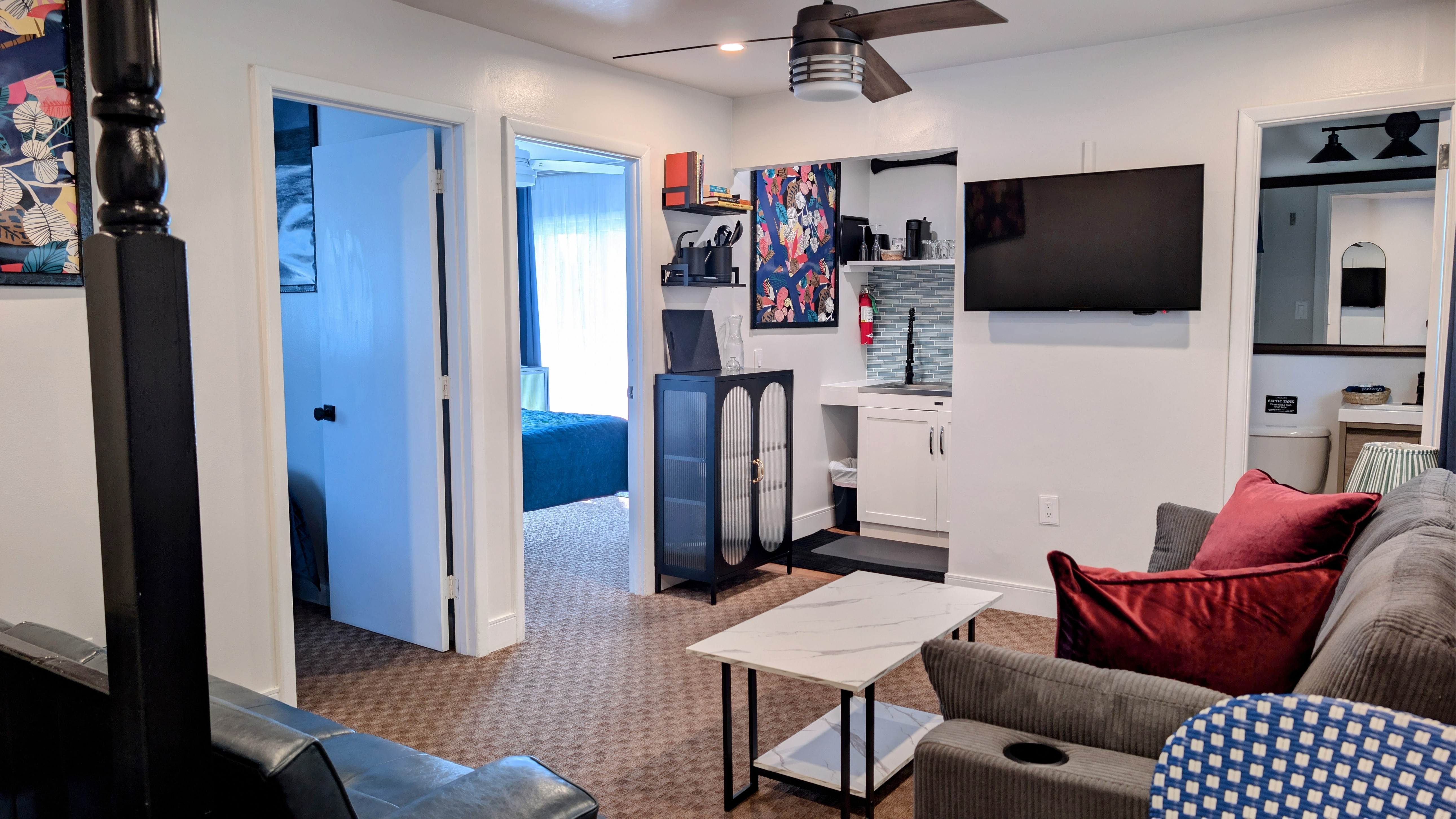 2 Bedroom Suite, Living Room