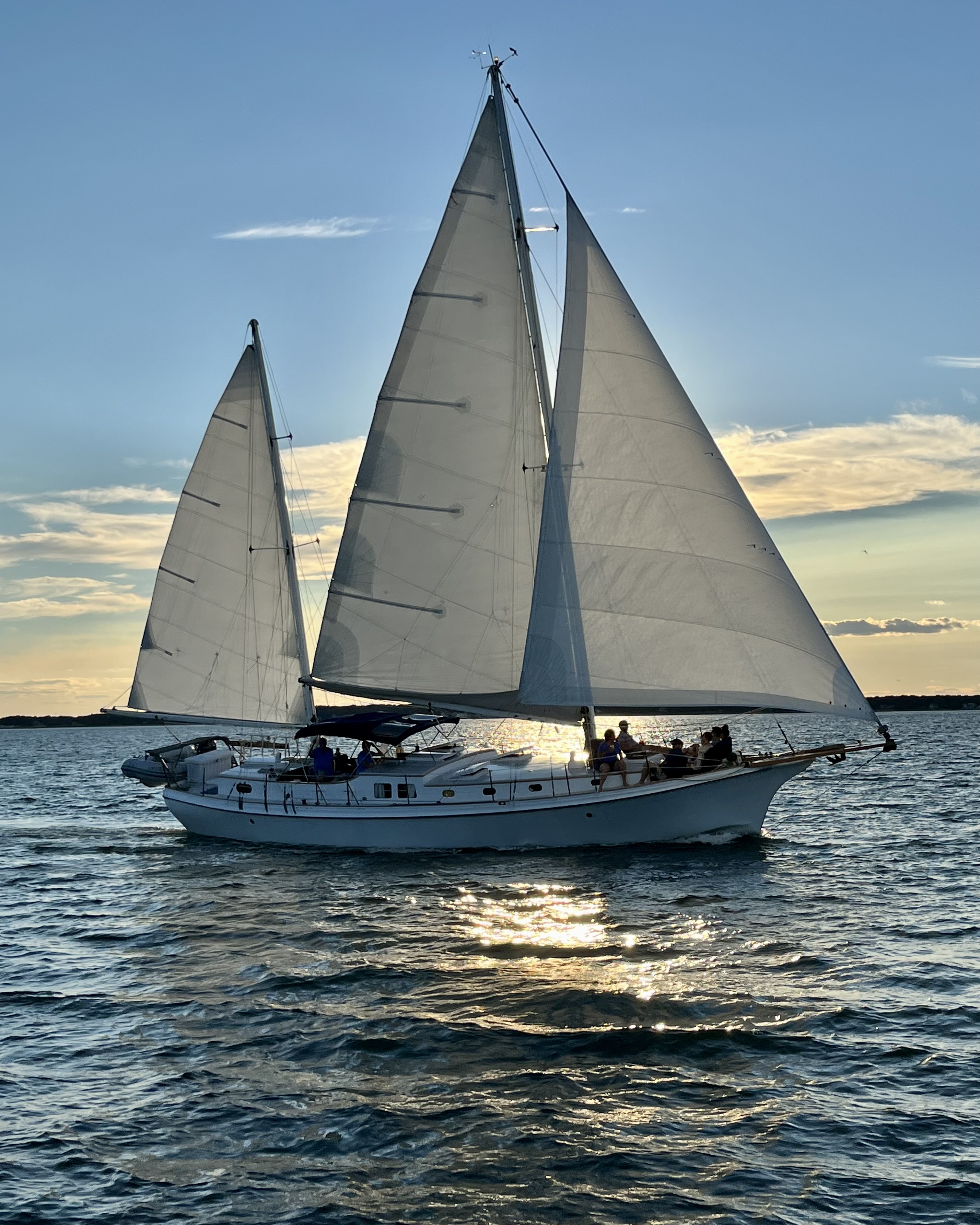 East End Charters - Sail the East End in comfort and style aboard the classic yacht SURPRISE
