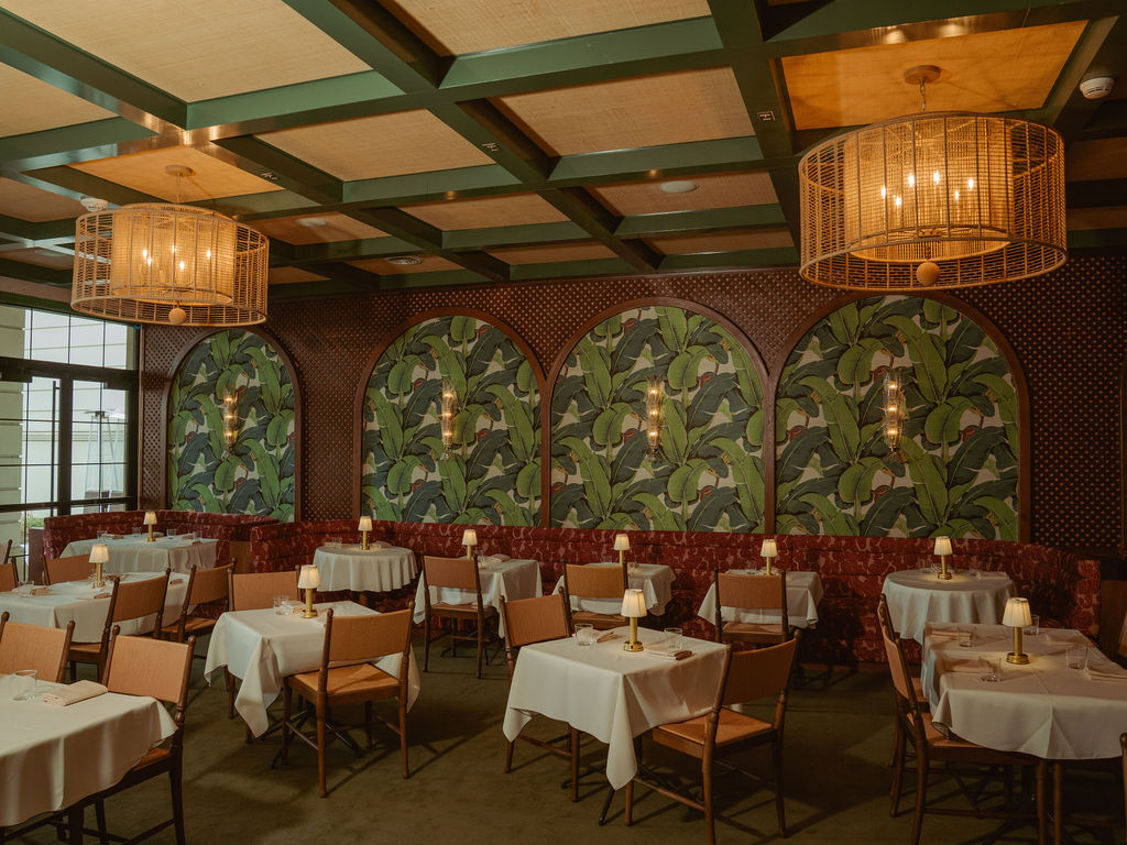 Comet Club Restaurant - Comet Club Restaurant