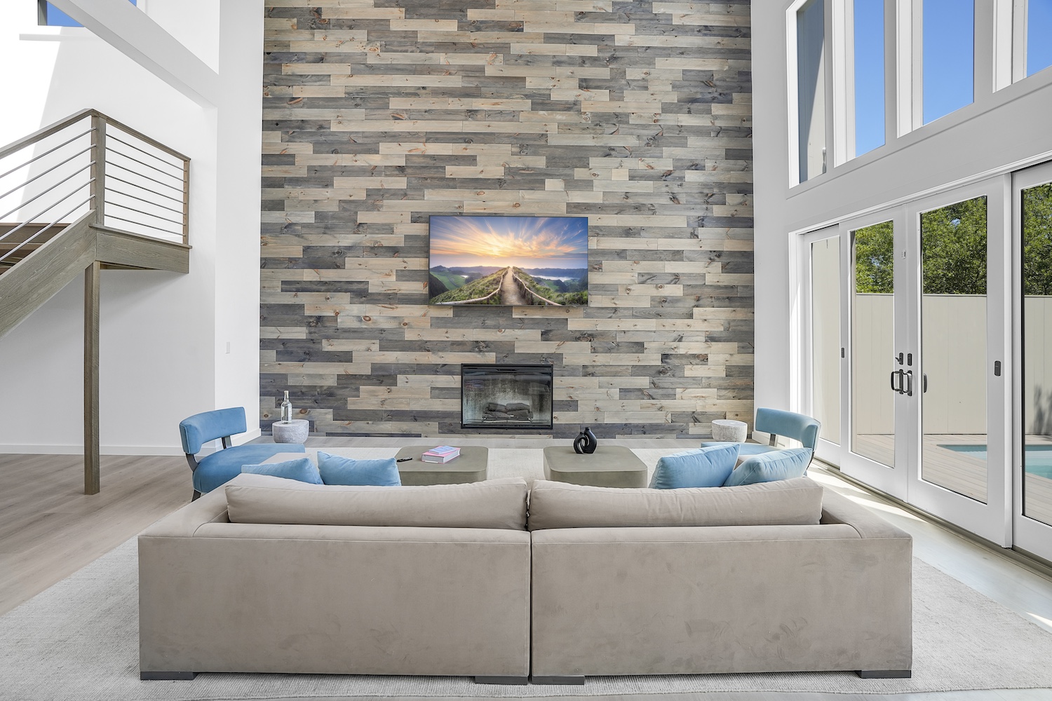 Sitting Area at Pines Point