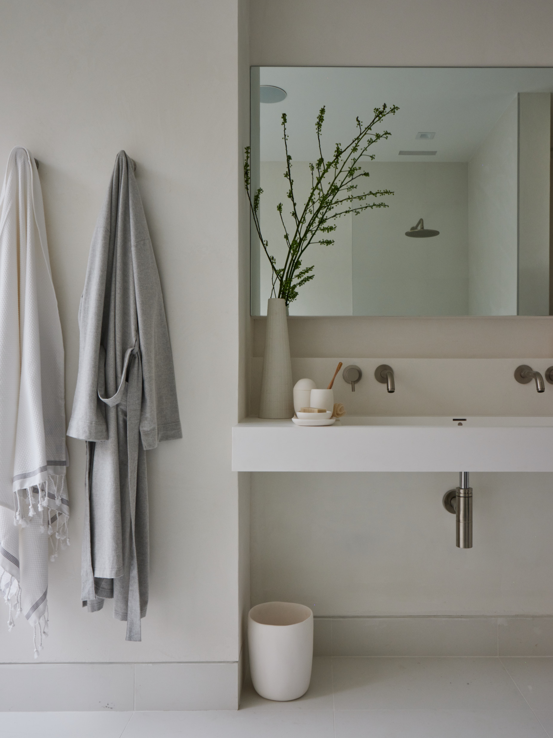 Shou Sugi Ban House Guest Studio Bathroom