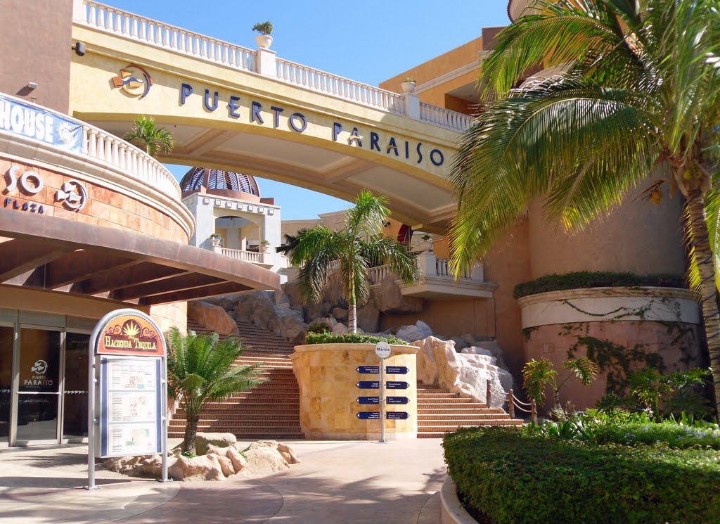 Plaza Puerto Paraíso