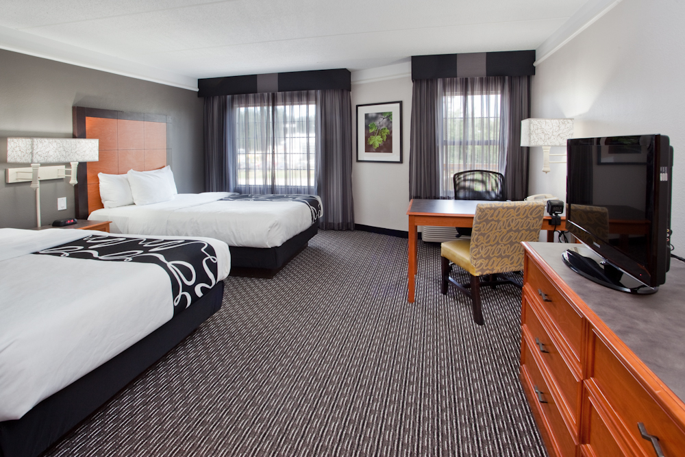 La Quinta Inn Suites