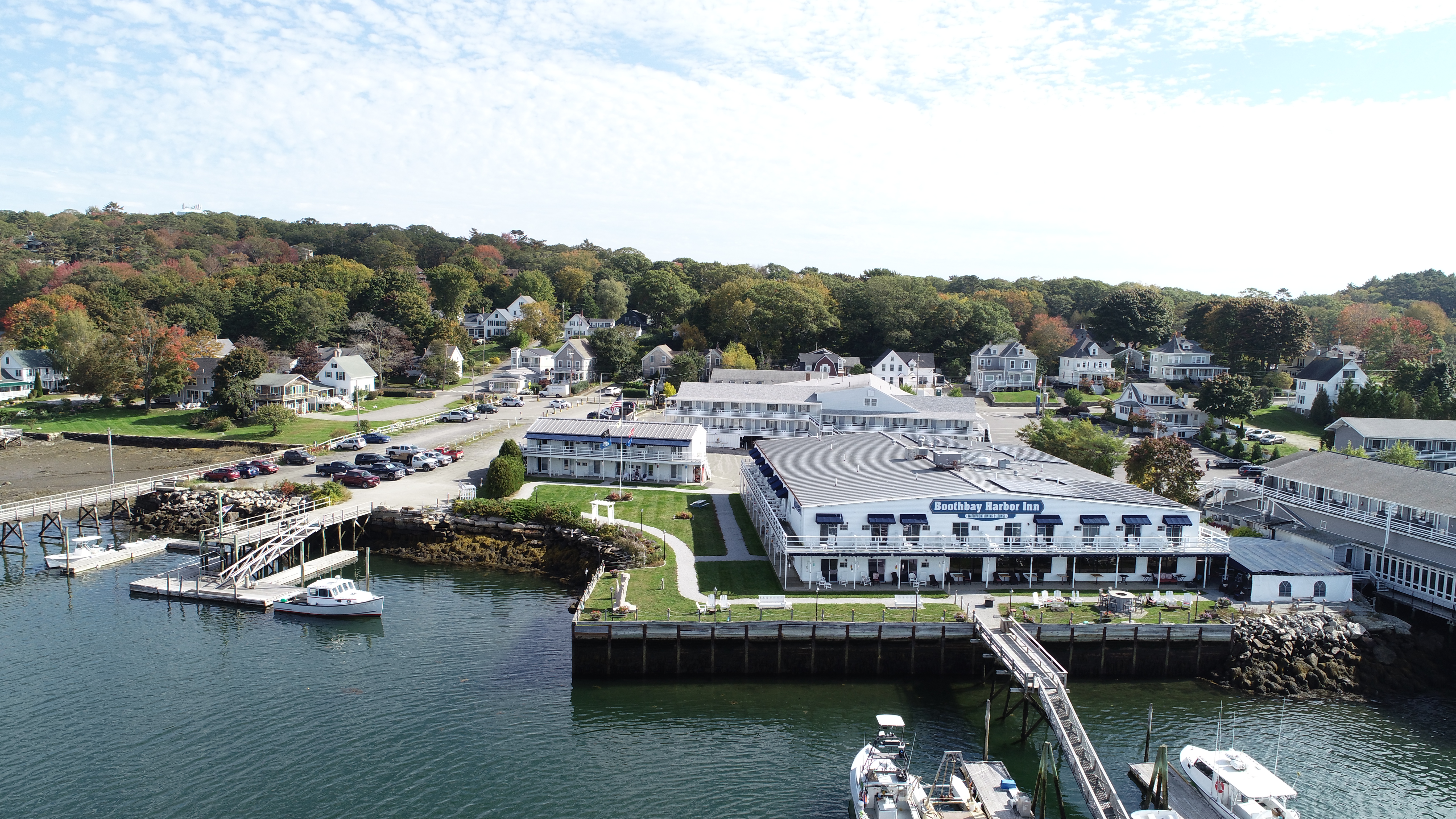 Vacation Guide to Boothbay Harbor  Accommodations in Boothbay Harbor, Maine