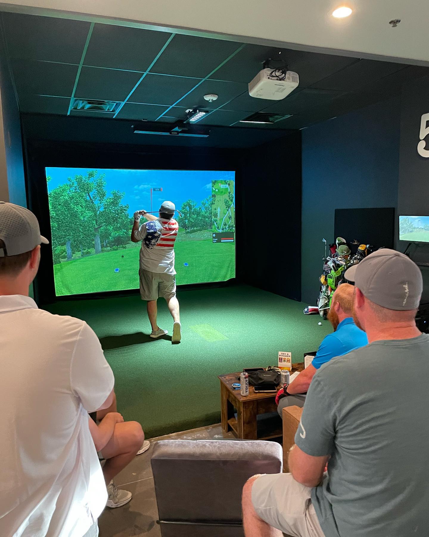 The Clubhouse Indoor Golf